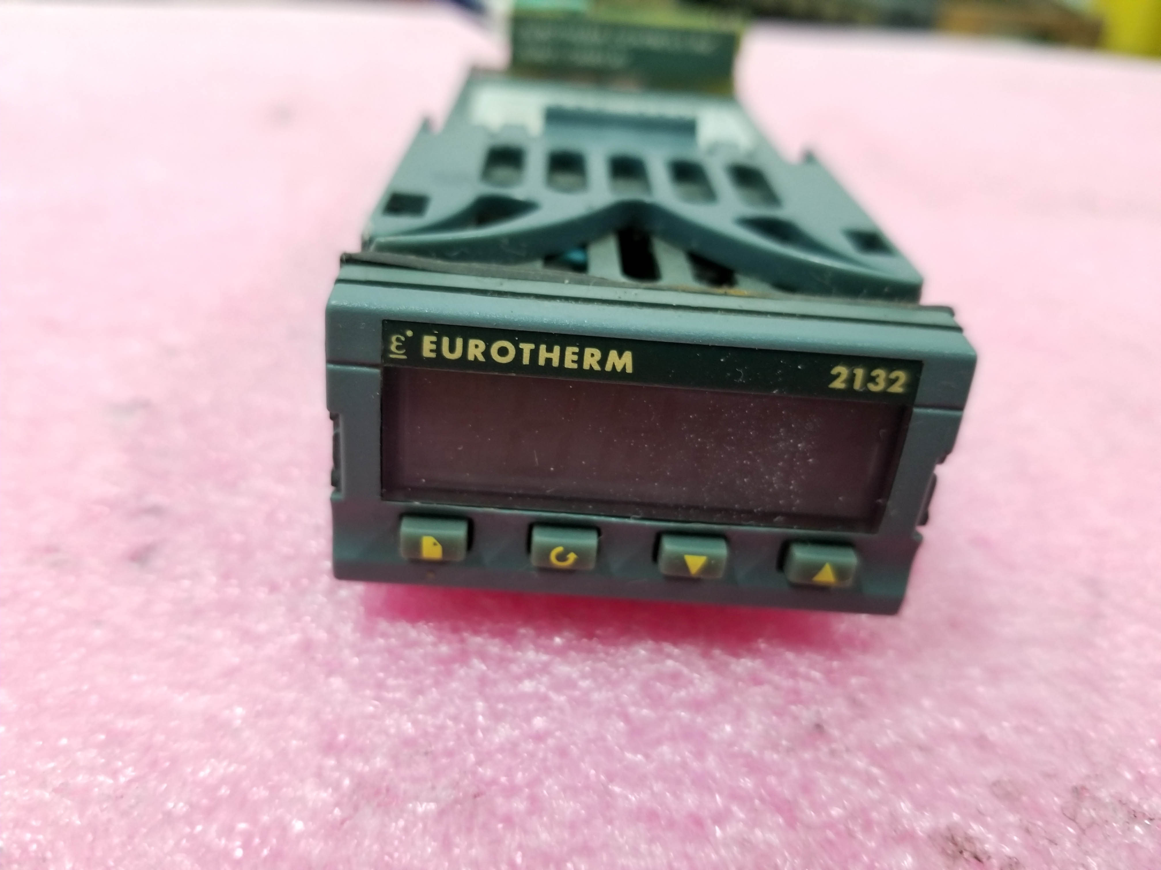 EUROTHERM 2132/CC/VH/ENG
